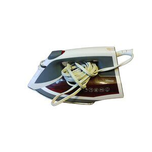 Black & Decker Vitessa Advanced Steam Iron Retractable Cord ICR2010 Slate Red